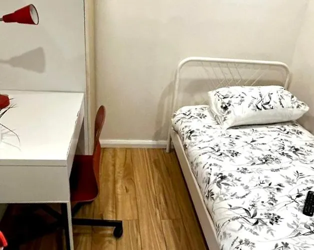 Deluxe Single Room